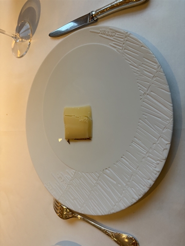 FRESH AND MATURED CHEESES FROM OUR CELLAR